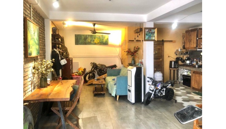 Bán Nhà 4 Tầng 43m2_5.5*8 Gần ĐH SP Kỹ Thuật Linh Chiểu Thủ Đức Chỉ 4.2 Tỷ Cực Hiếm
